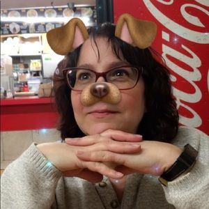 Meet your Posher, Denise